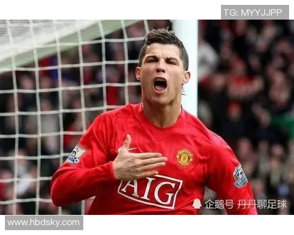 英超赛场惊现冷门曼联大胜那不勒斯引发全场欢呼