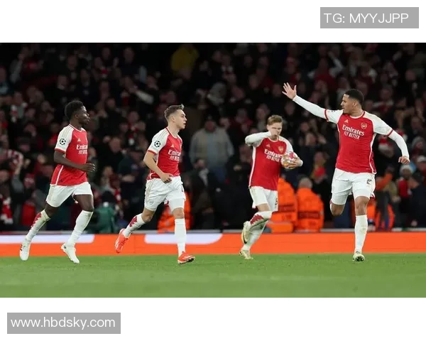 西甲焦点战阿森纳逆转曼城红牌争议引发全场热议